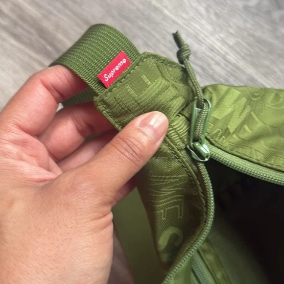 Supreme Green Belt Bag with Adjustable Strap - Picture 9 of 11